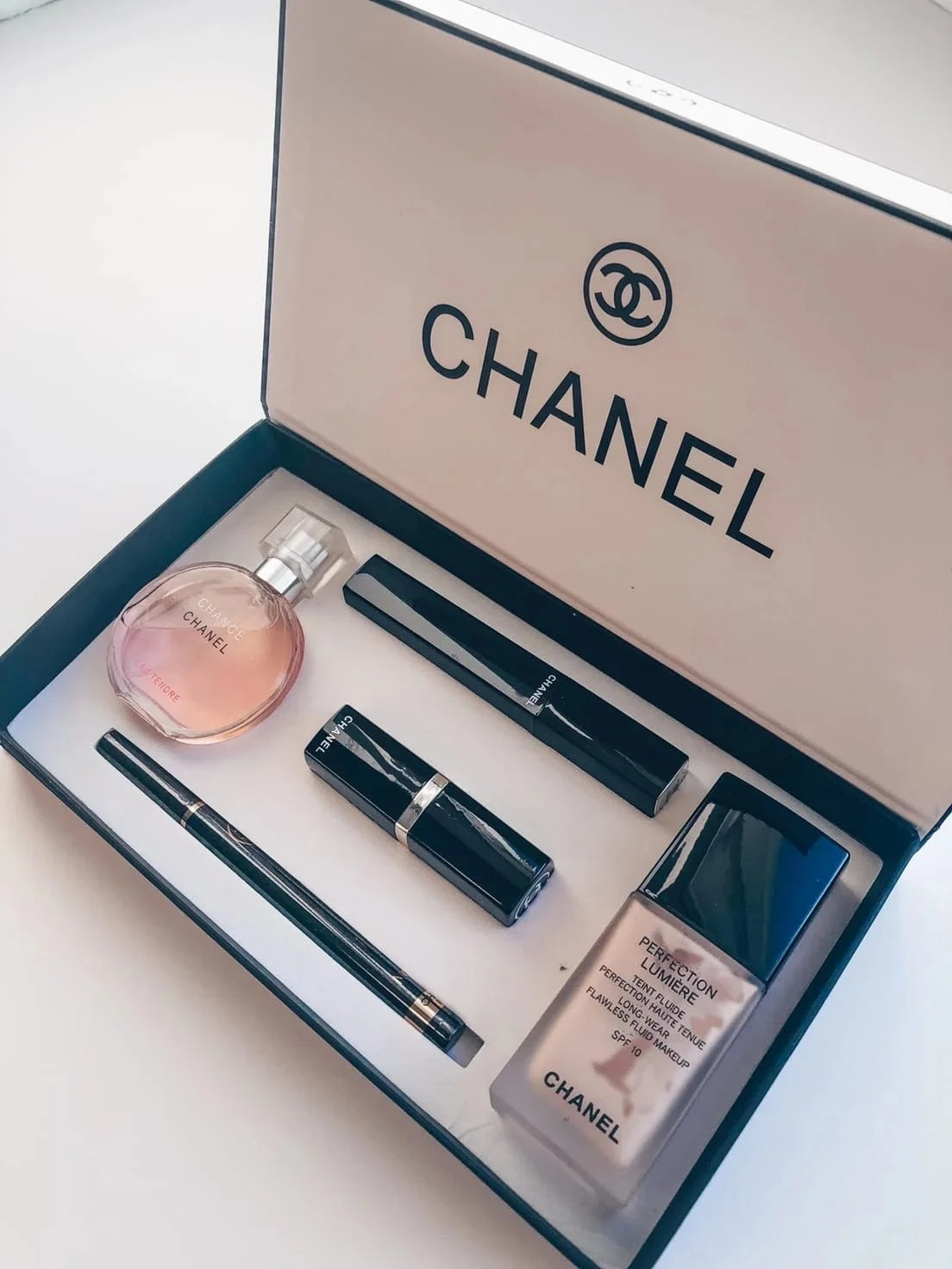 CHANEL Mascara, Lipstick & Fragrance Set